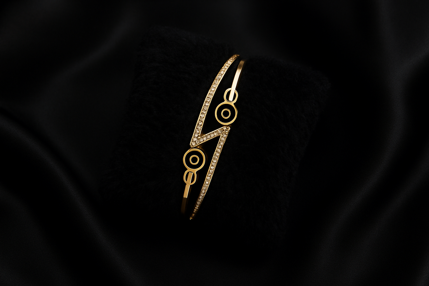 Luxury Geometric 18K Gold-Plated Zircon Bangle Bracelet