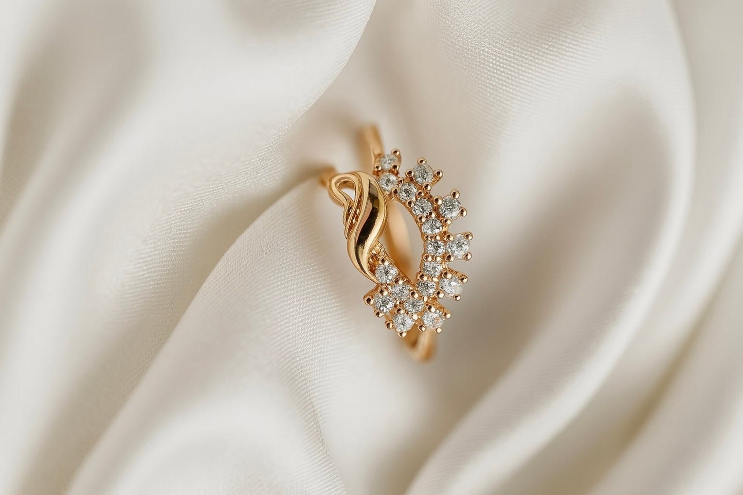 Gilded Glory – A Crown of Light on Your Finger - My Store