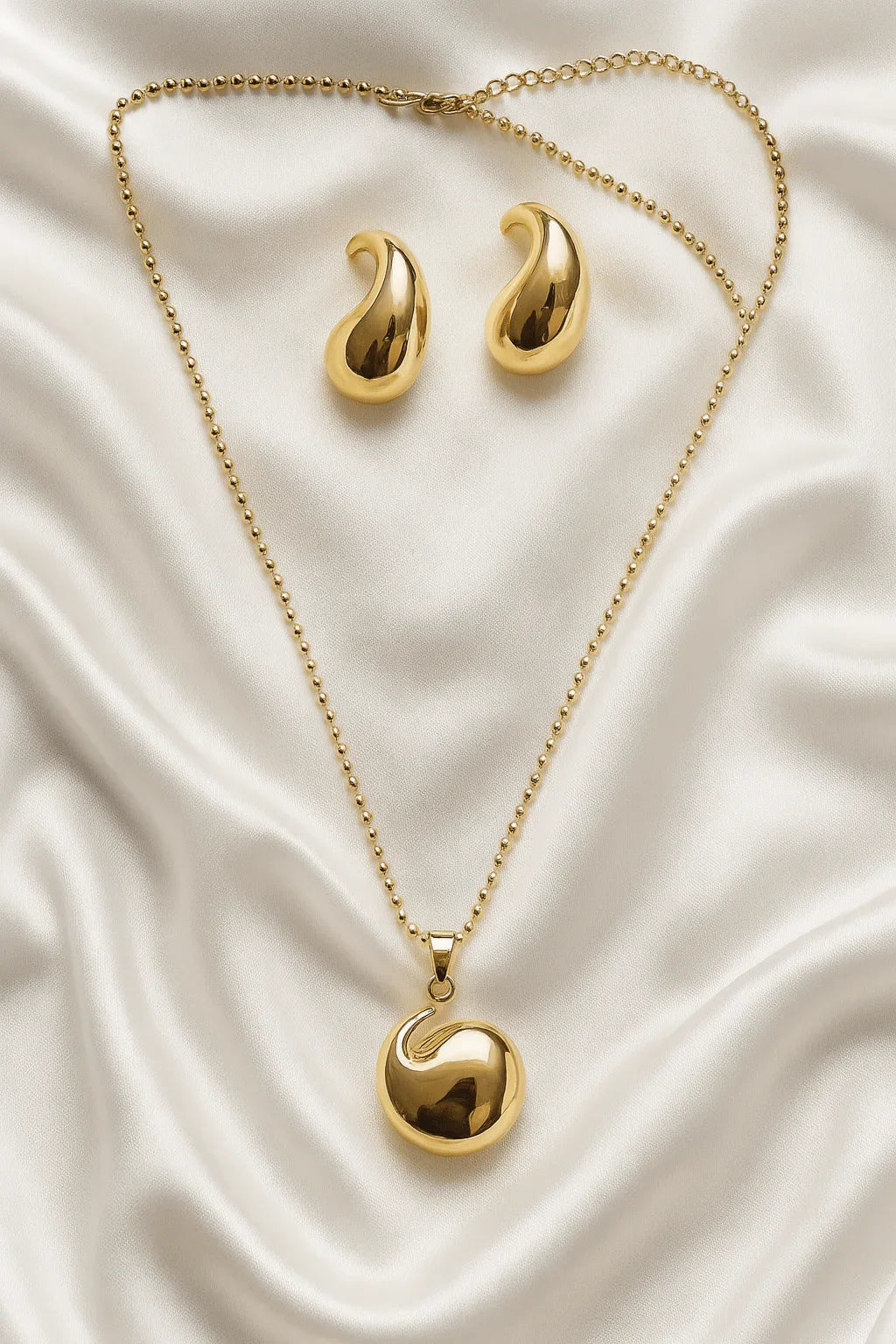 Molten Muse Sculpted Pendant & Teardrop Earring Set - My Store