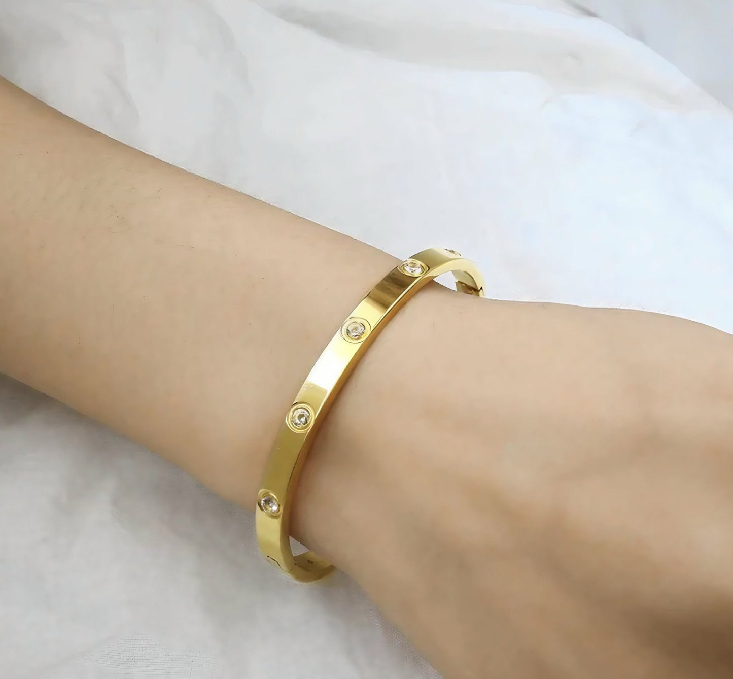 Stainless Steel Contemporary Gold Plated Love AD Anti - Tarnish Bracelet For Women - My Store